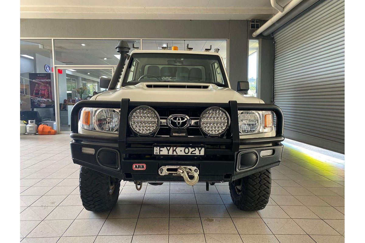 LANDCRUISER 79 SERIES VDJ79R GXL 4.5L DTV8 TURBO CDI 5 SP MANUAL C/CHAS 