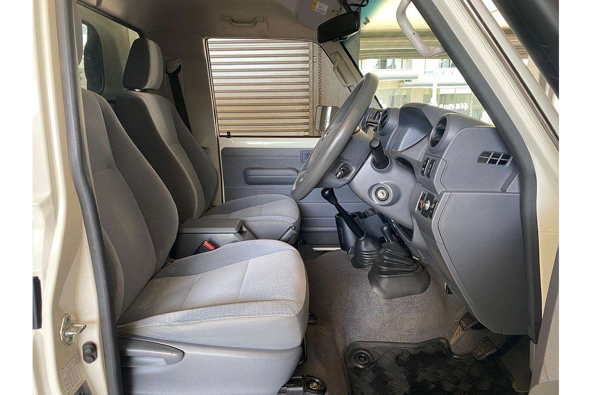 LANDCRUISER 79 SERIES VDJ79R GXL 4.5L DTV8 TURBO CDI 5 SP MANUAL C/CHAS