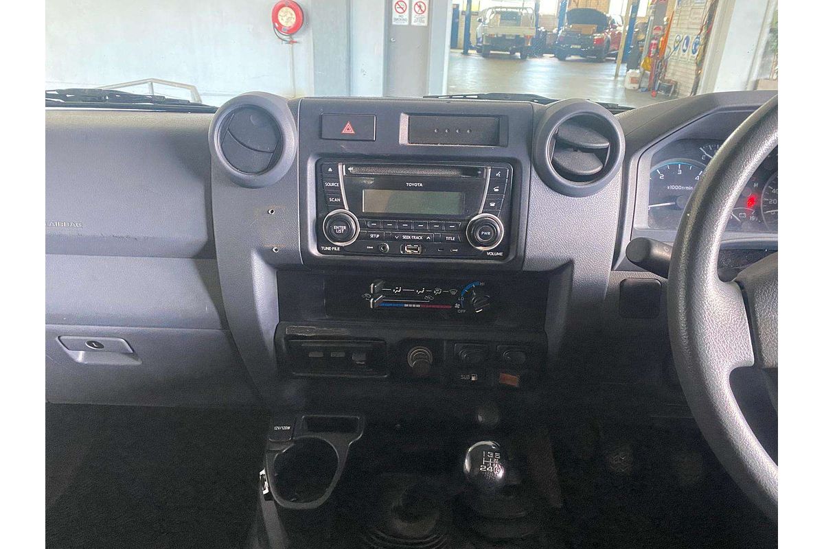 LANDCRUISER VDJ79R WORKMATE MY13