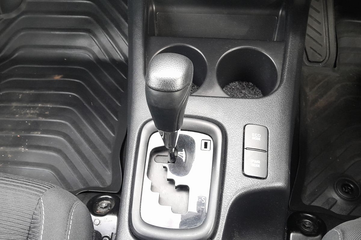 2018 Toyota Hilux SR (4x4) GUN126R MY19 4X4