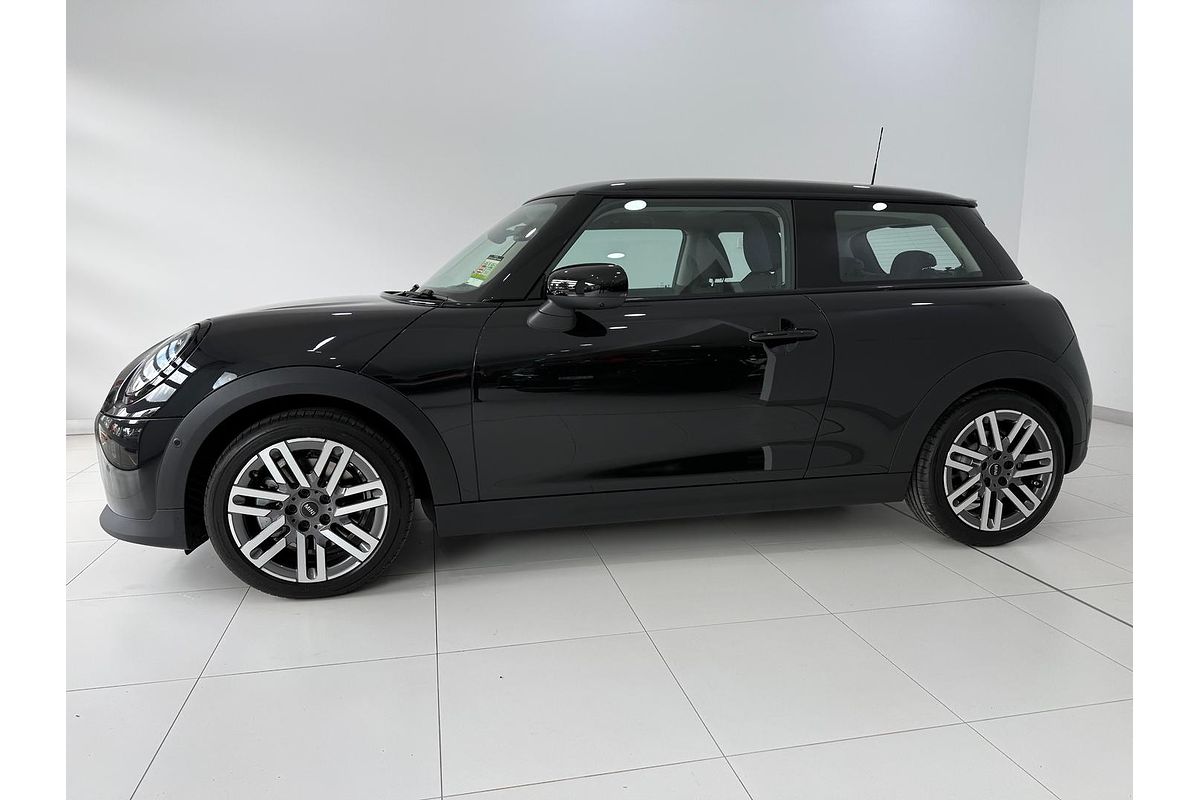 2025 MINI Cooper S Classic F66