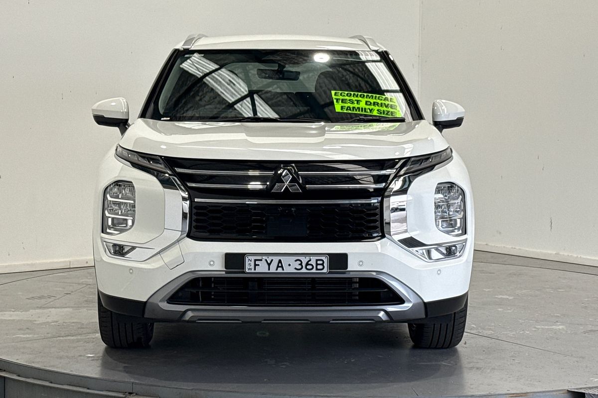 2025 Mitsubishi Outlander Aspire ZM