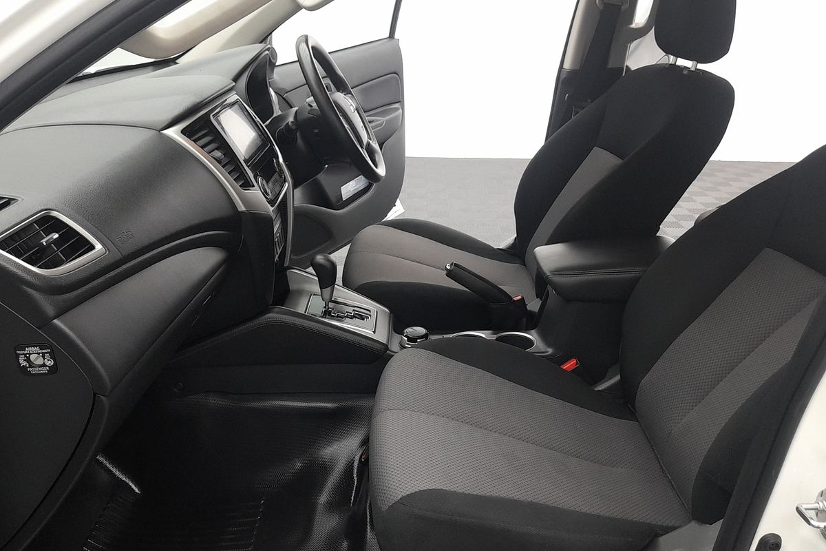 2023 Mitsubishi Triton GLX+ MR 4X4