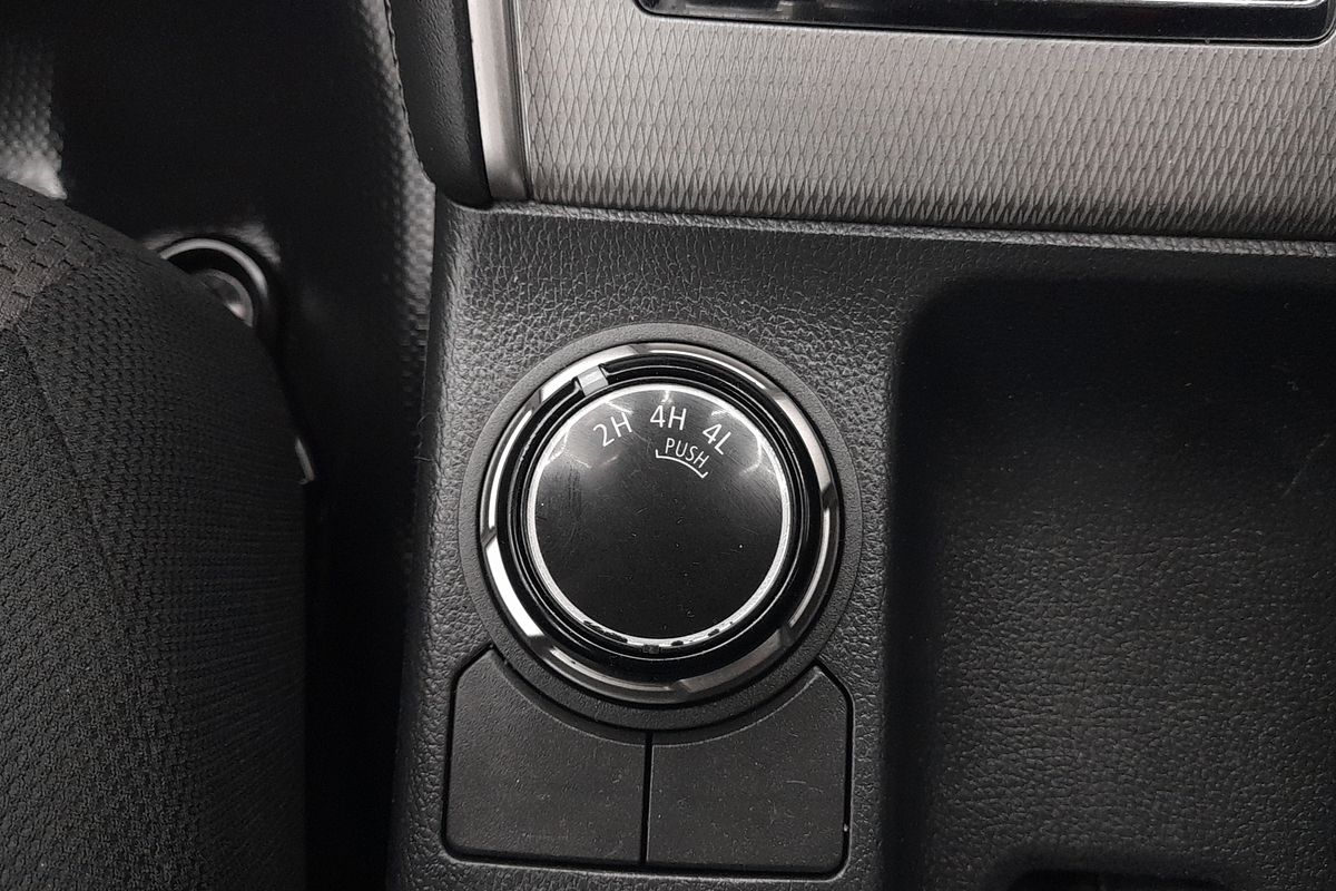 2023 Mitsubishi Triton GLX+ MR 4X4