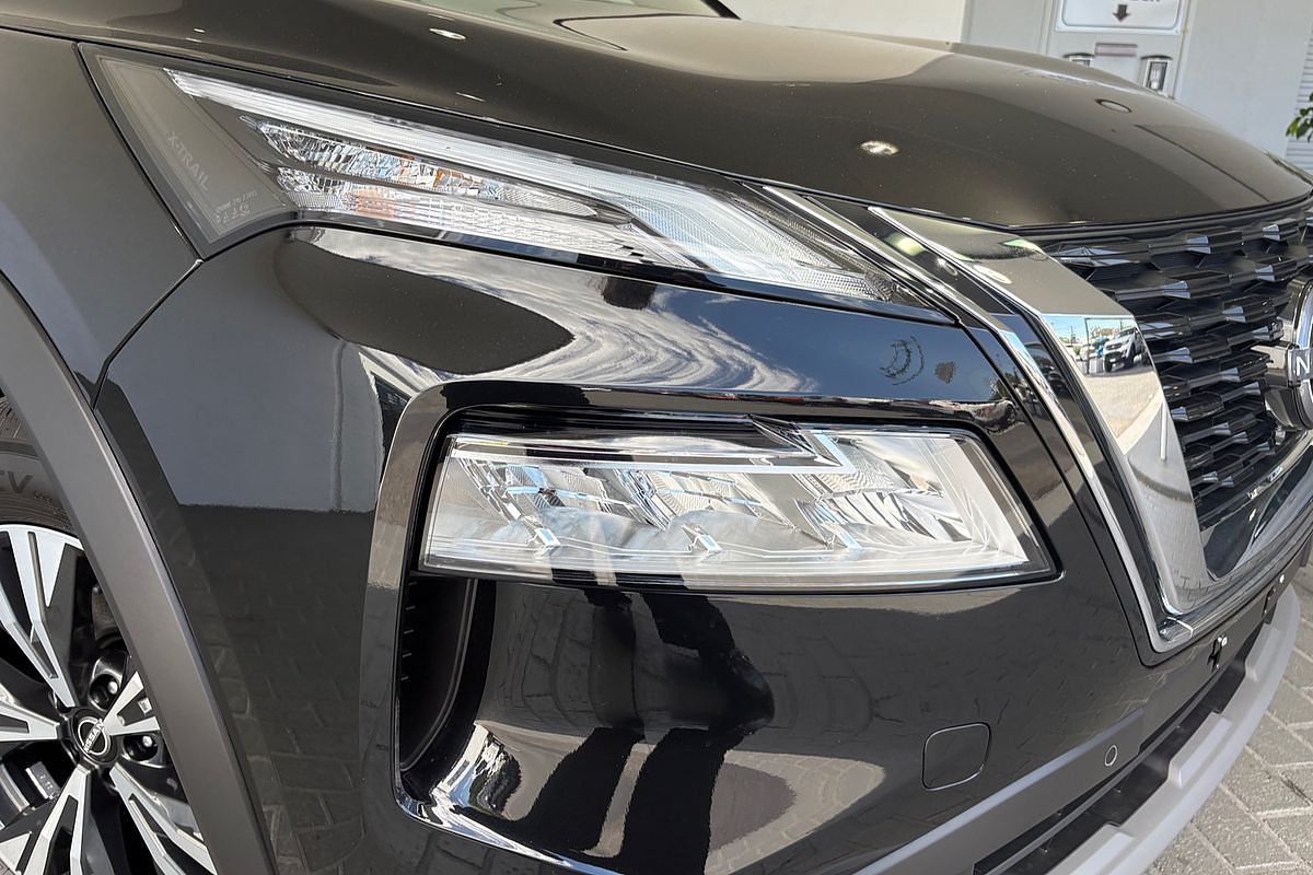 2025 Nissan X-TRAIL ST-L T33