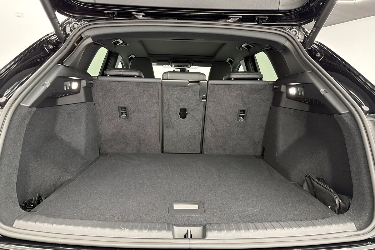 2024 Audi Q4 e-tron 55 F4