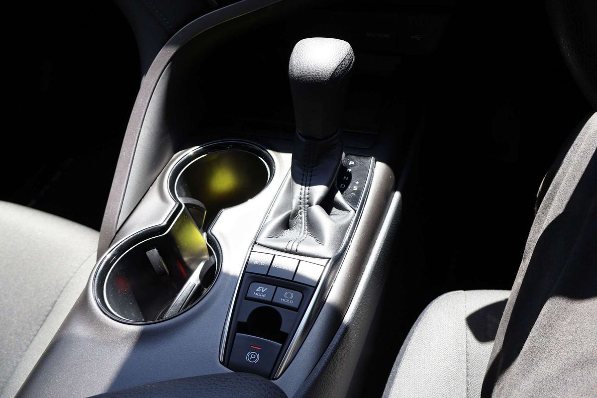 2024 Toyota Camry Ascent AXVH70R