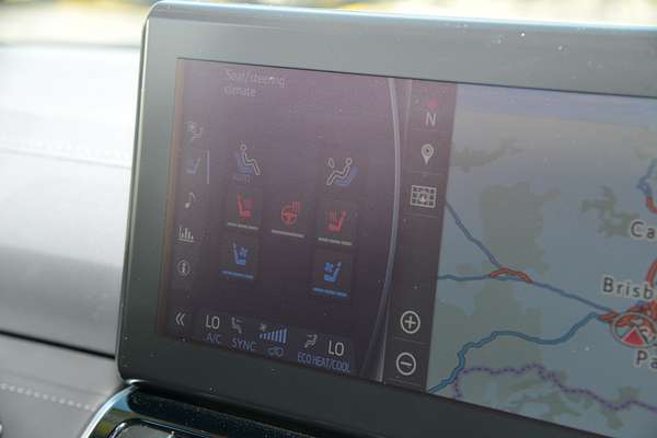 2023 Toyota Landcruiser Sahara FJA300R thumb-13