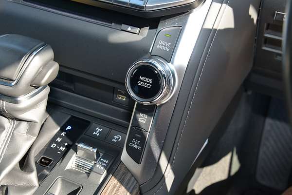 2023 Toyota Landcruiser Sahara FJA300R thumb-15