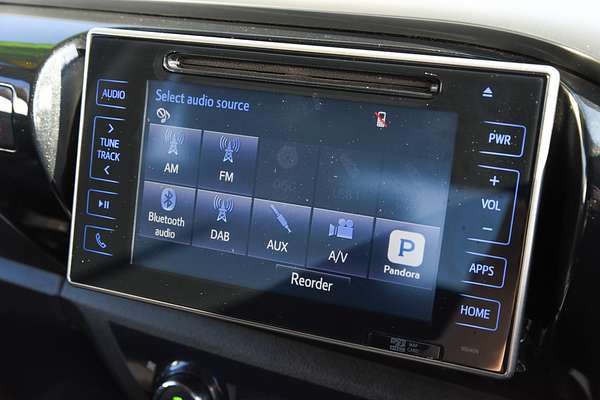 2015 Toyota Hilux SR5 GUN126R 4X4 thumb-11