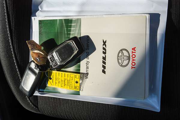 2015 Toyota Hilux SR5 GUN126R 4X4 thumb-20