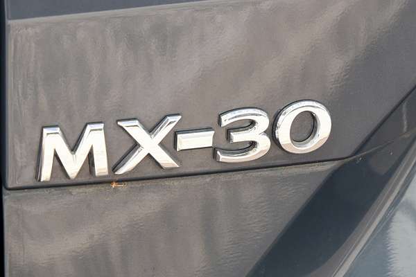 2023 Mazda MX-30 G20e Touring DR Series thumb-19