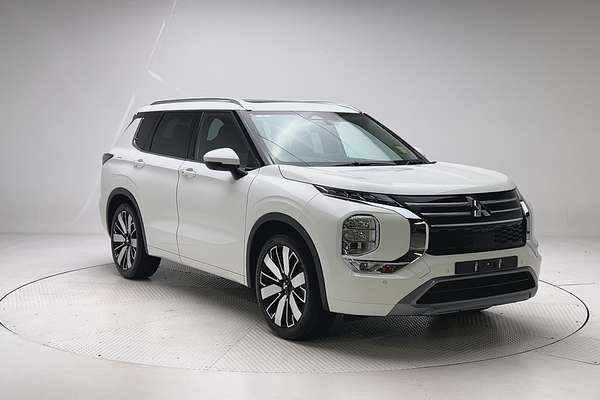 2025 Mitsubishi Outlander Exceed ZM thumb-1