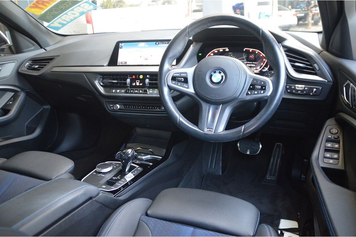 2021 BMW 1 Series 118i M Sport In White Used Hatch Stock 004528 2021 BMW 1 Series 118i M Sport In White Used Hatch Stock 004528