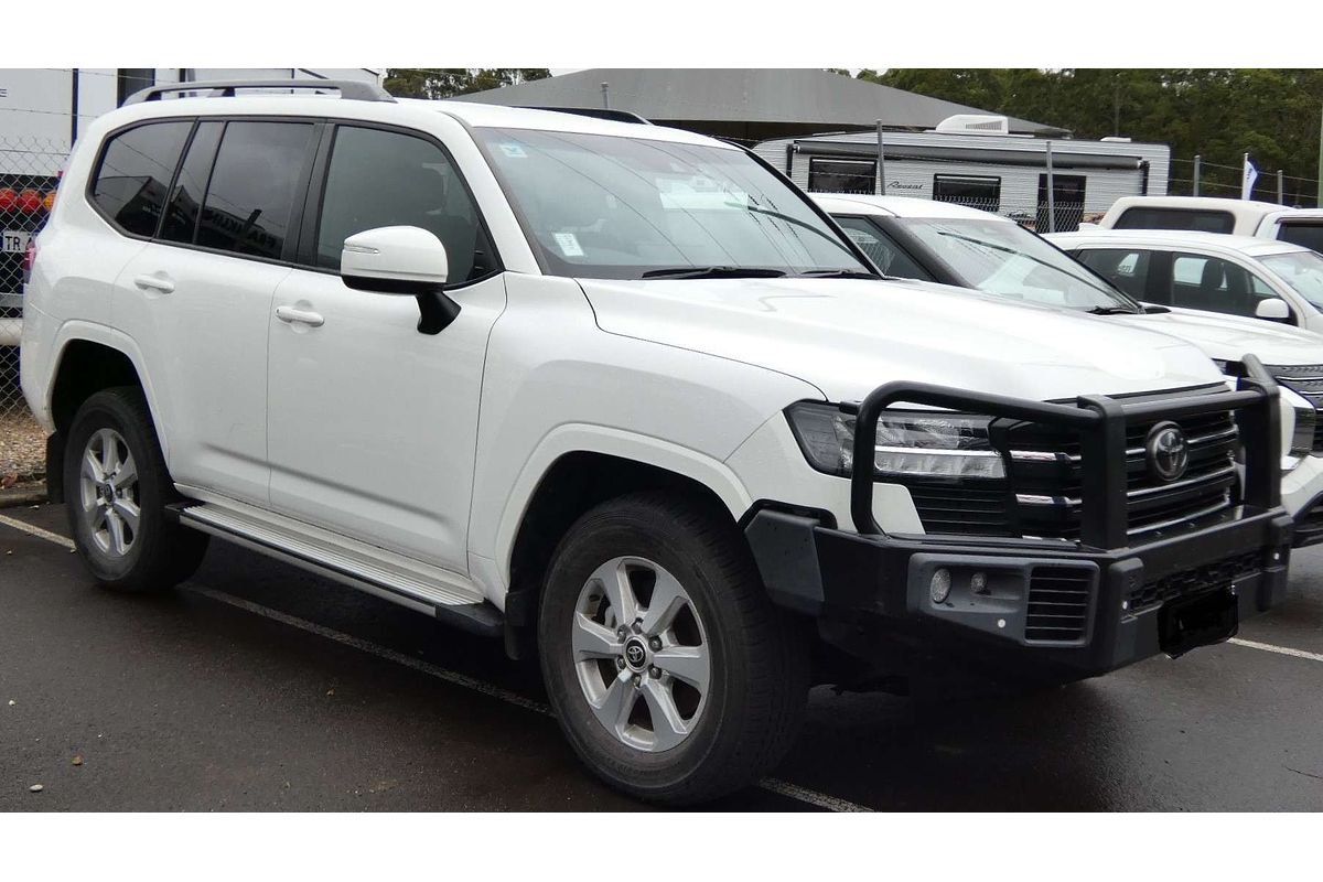 2024 Toyota Landcruiser GXL FJA300R