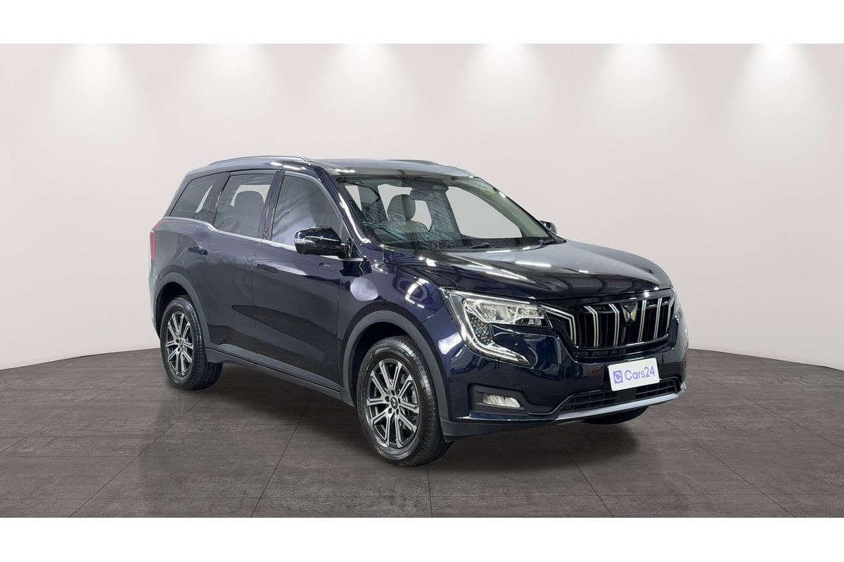 2023 Mahindra XUV700 AX7L