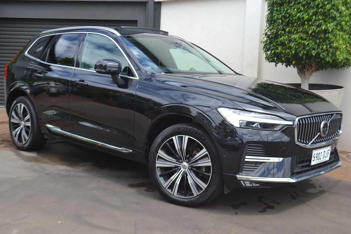 2023 Volvo XC60 Ultimate B5 Bright