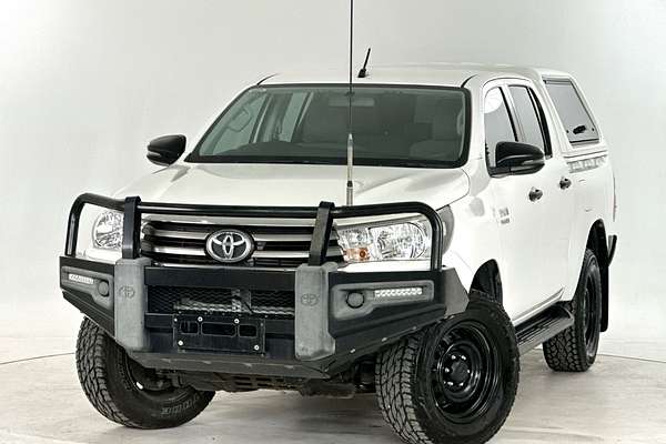 2017 Toyota Hilux SR GUN126R 4X4