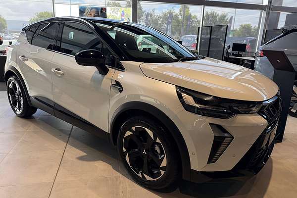 2025 Mitsubishi ASX Exceed XE