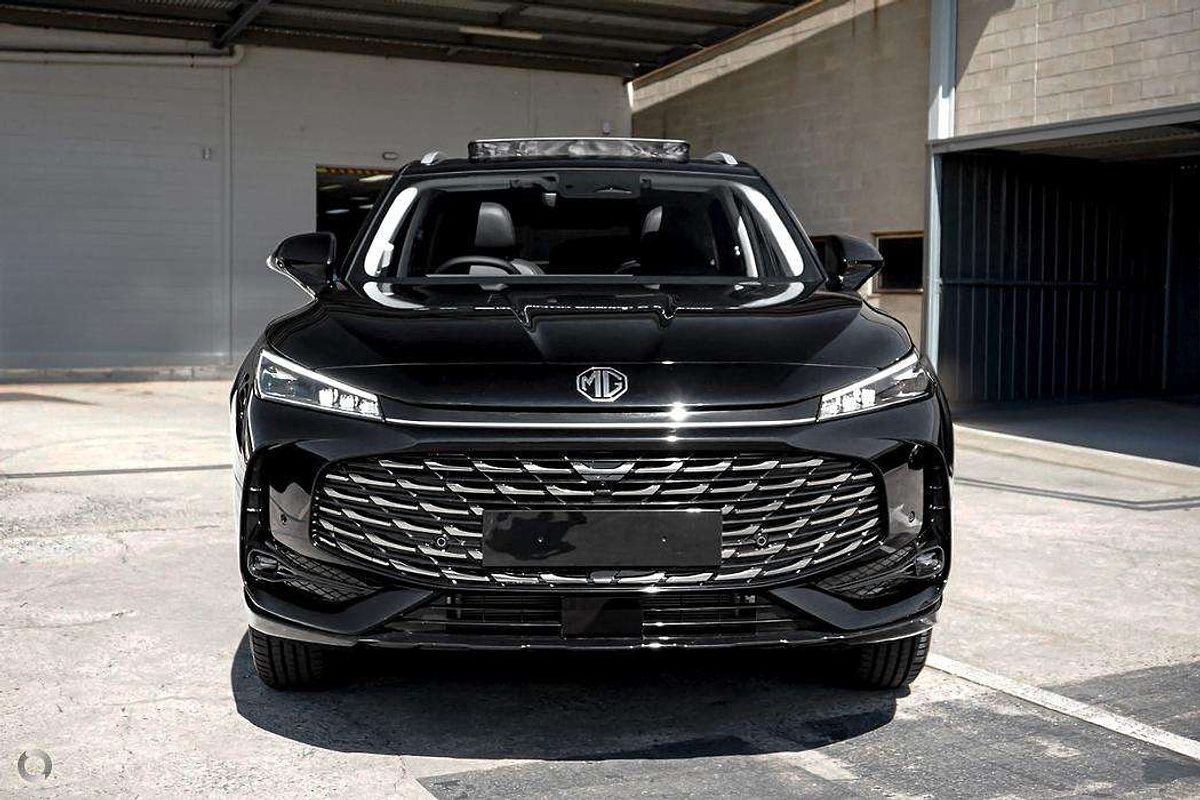 2025 MG HS Super Hybrid Essence AS33P