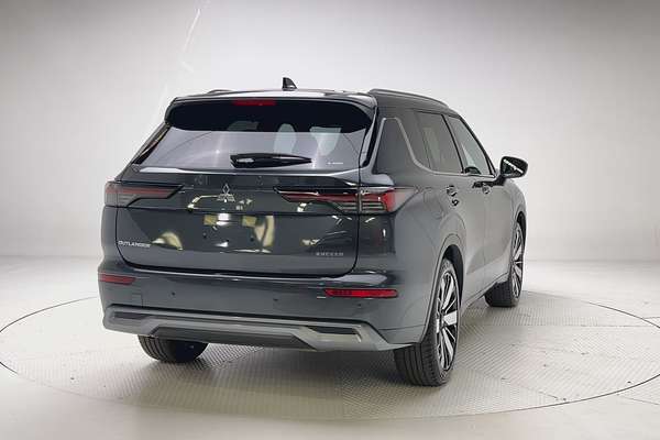 2025 Mitsubishi Outlander Exceed Tourer ZM thumb-1