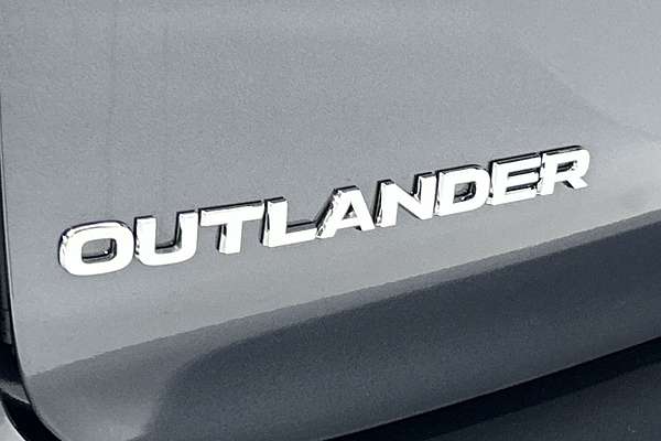 2025 Mitsubishi Outlander Exceed Tourer ZM thumb-21