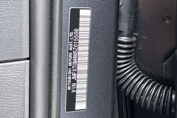 2025 Mitsubishi Outlander Exceed Tourer ZM thumb-23