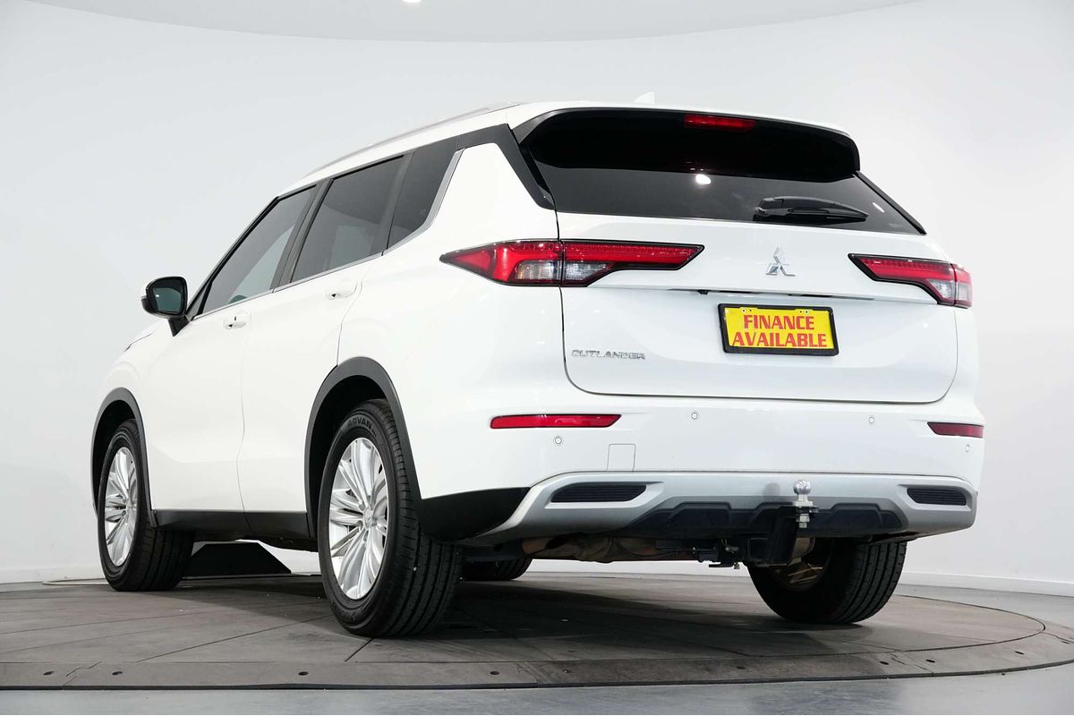 2022 Mitsubishi Outlander LS ZM