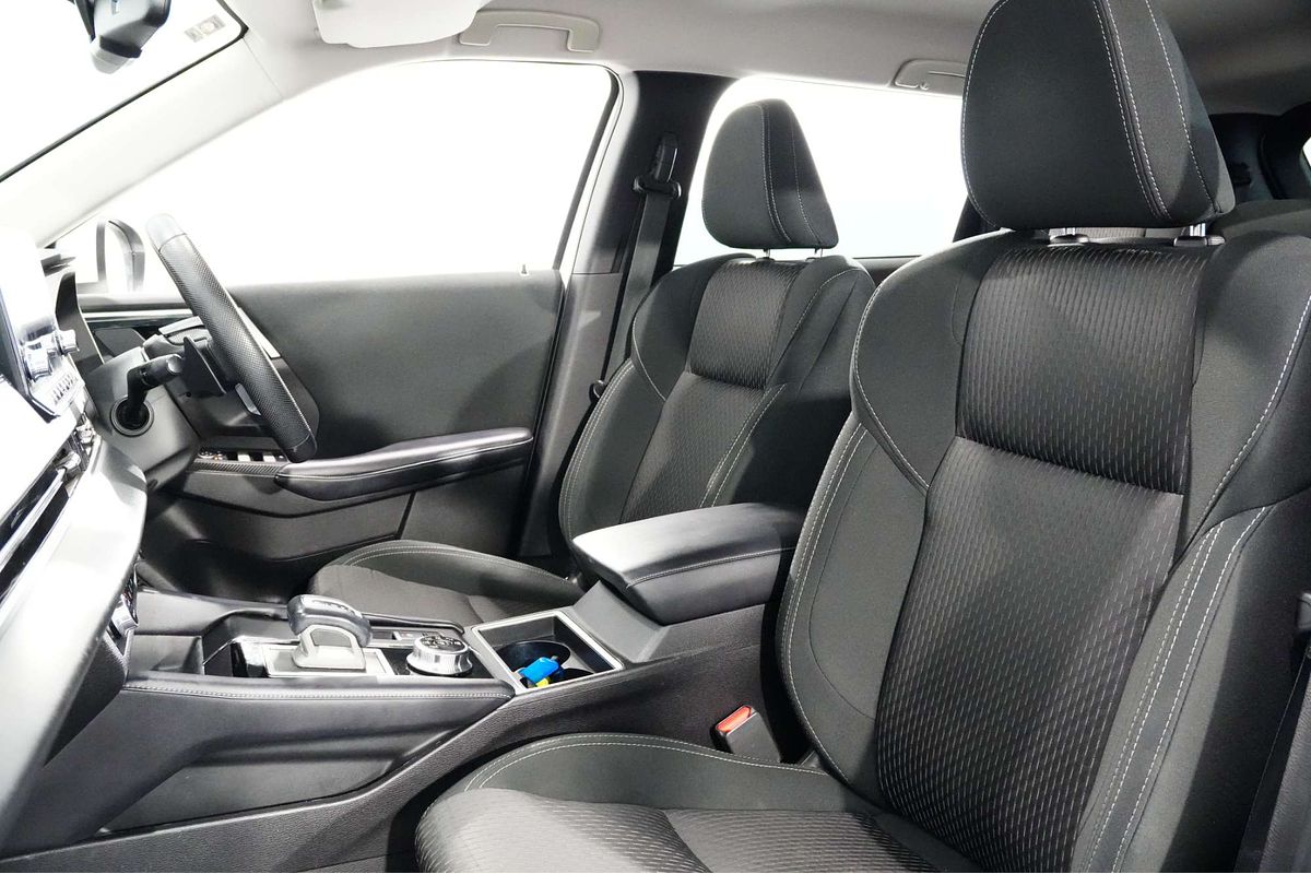 2022 Mitsubishi Outlander LS ZM