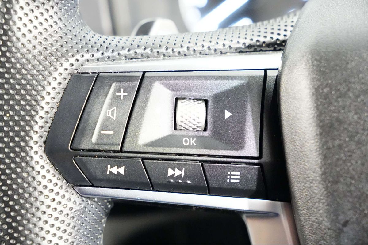 2022 Mitsubishi Outlander LS ZM