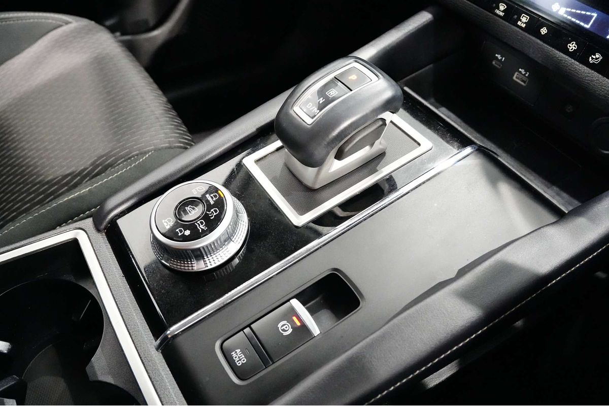 2022 Mitsubishi Outlander LS ZM