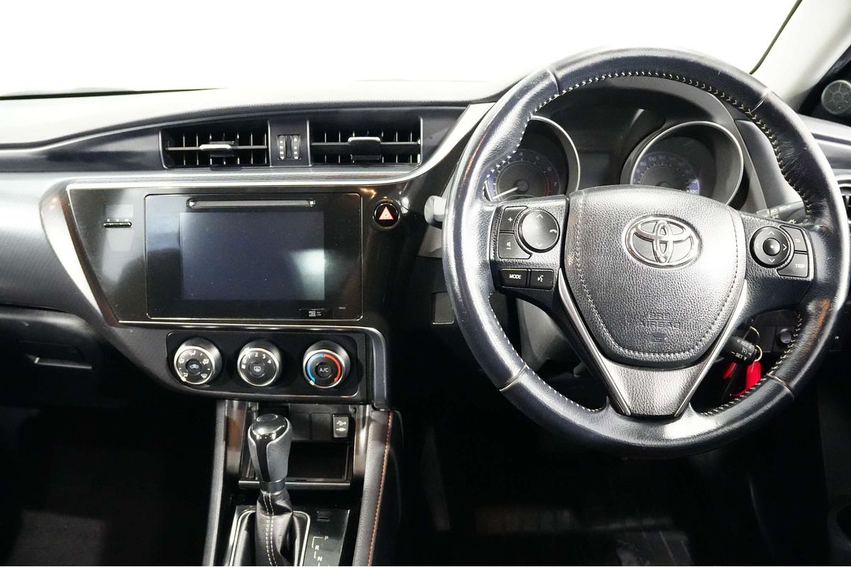 2018 Toyota Corolla SX ZRE182R