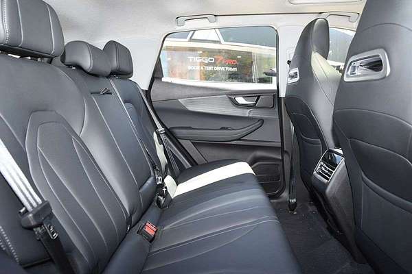 2026 Chery Tiggo 4 Ultimate thumb-8