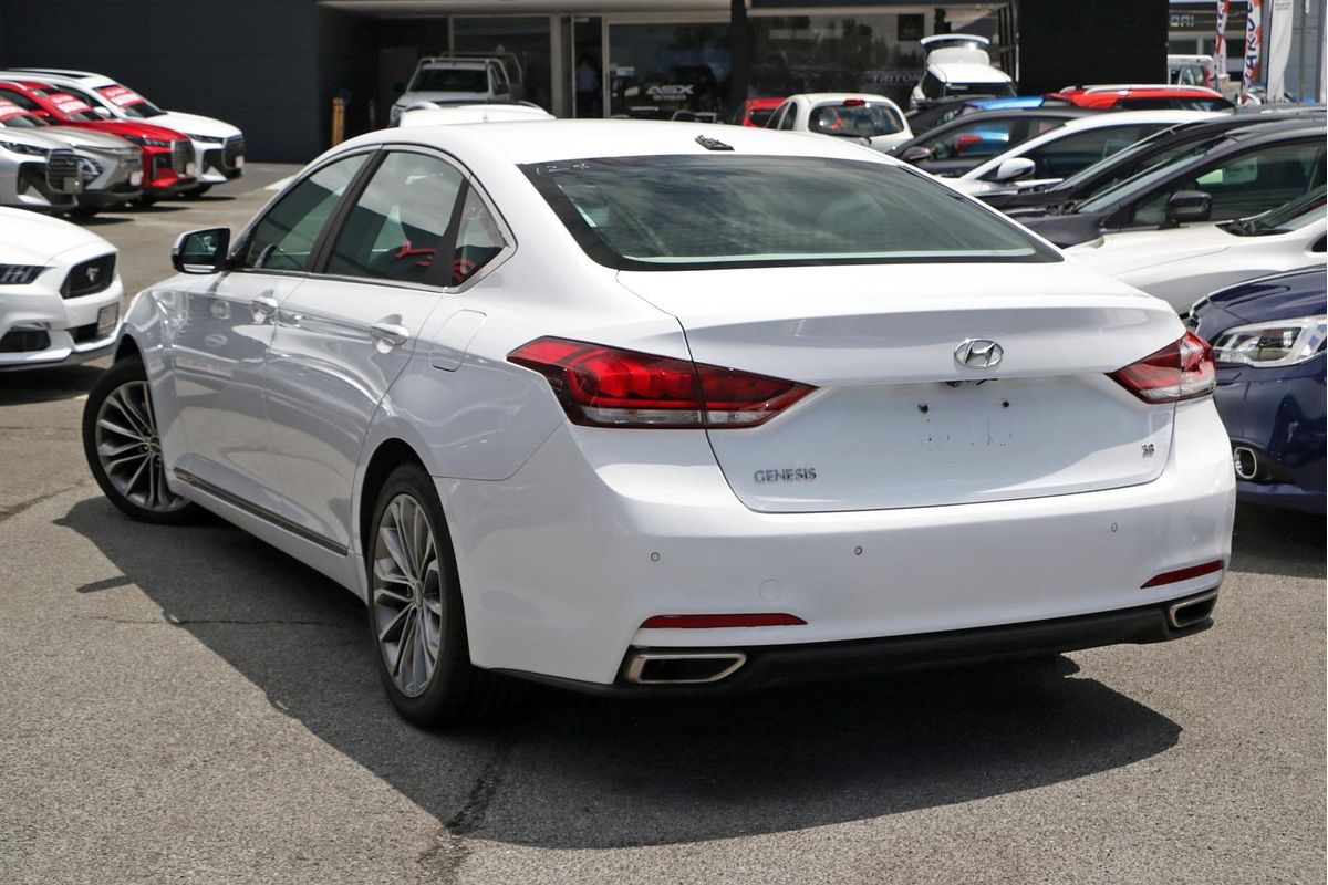 2016 Hyundai Genesis DH