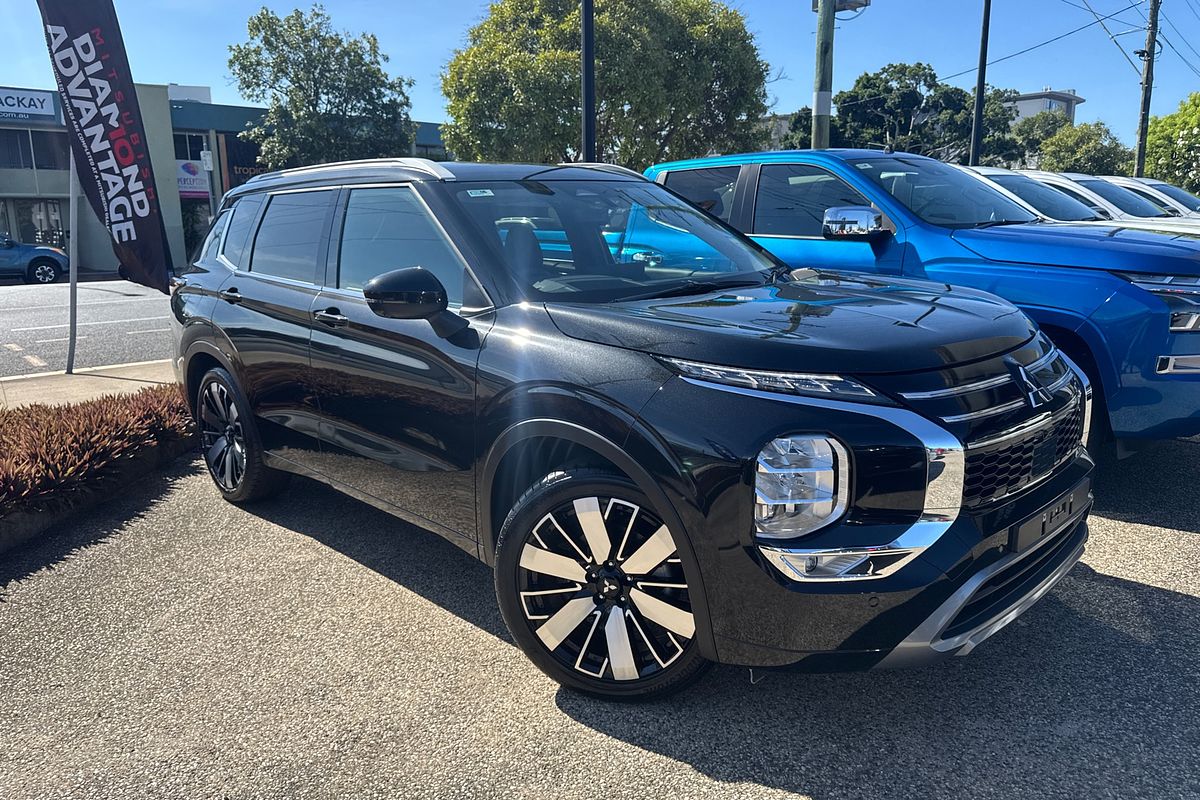 2025 Mitsubishi Outlander Exceed ZM