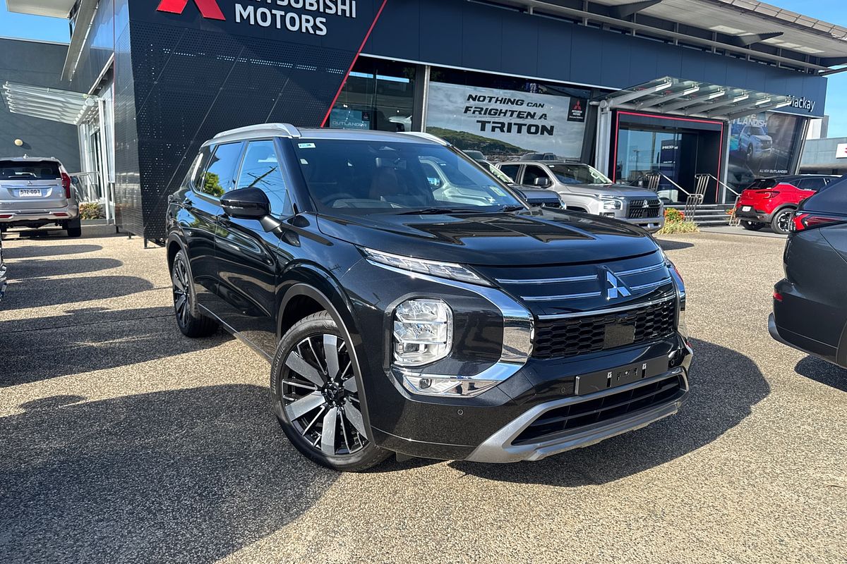 2025 Mitsubishi Outlander Exceed Tourer ZM