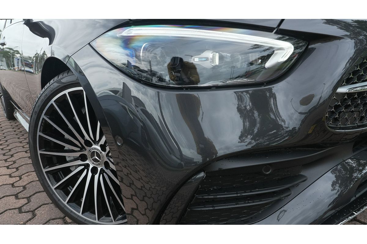 2025 Mercedes-Benz C-Class C300 W206