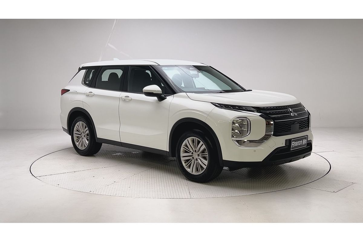 2023 Mitsubishi Outlander ES ZM