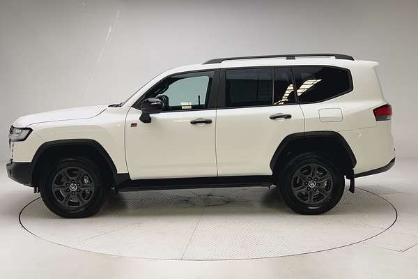 2023 Toyota Landcruiser GR Sport FJA300R thumb-4