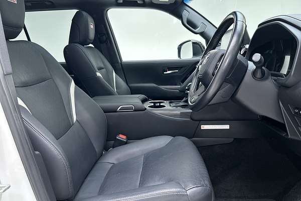 2023 Toyota Landcruiser GR Sport FJA300R thumb-12