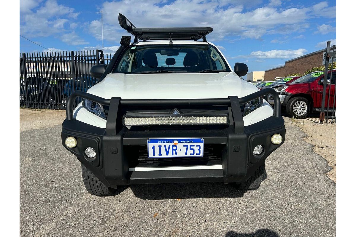 2019 Mitsubishi Triton GLX ADAS MR 4X4