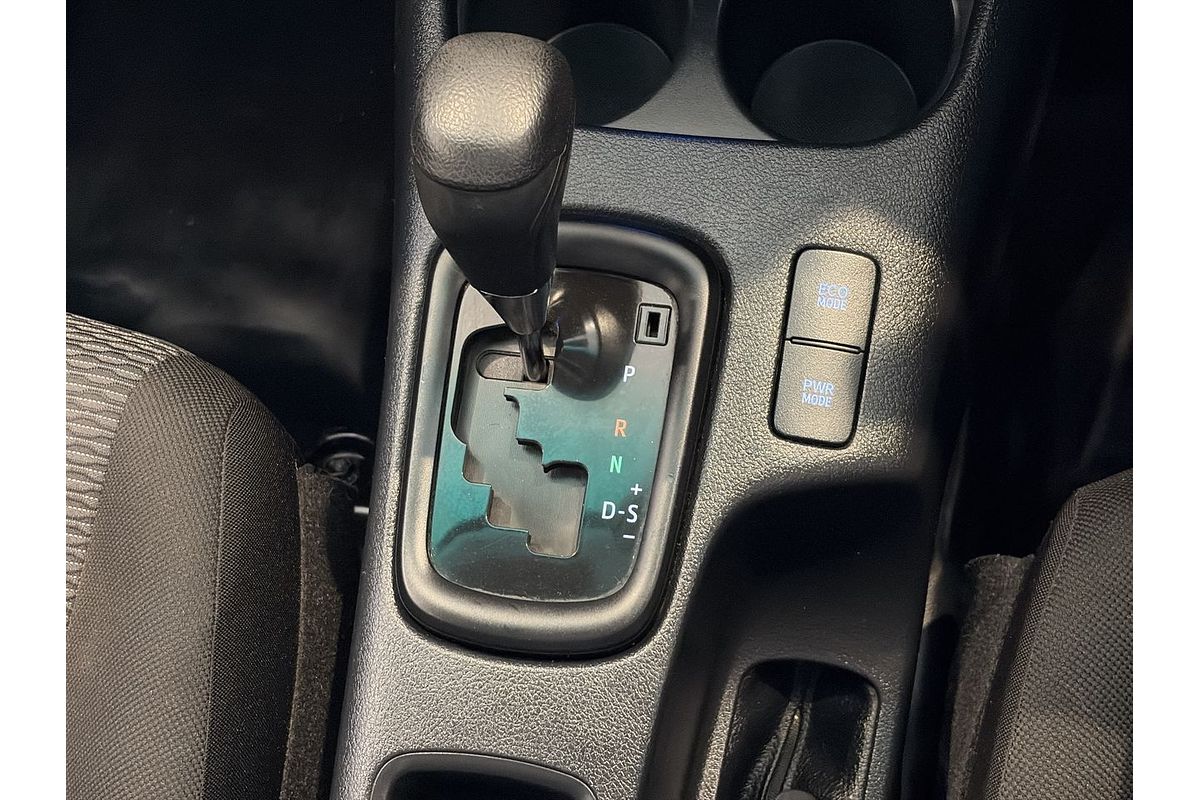 2017 Toyota Hilux Workmate TGN121R Rear Wheel Drive