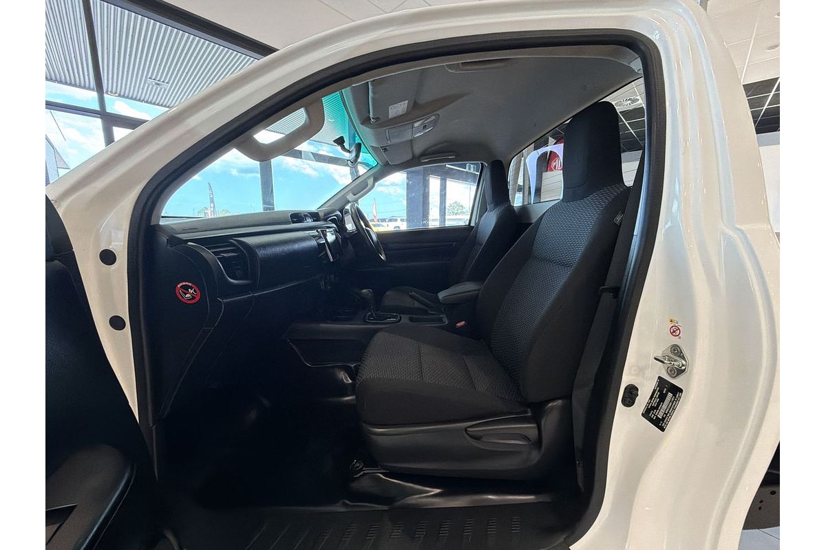 2017 Toyota Hilux Workmate TGN121R Rear Wheel Drive