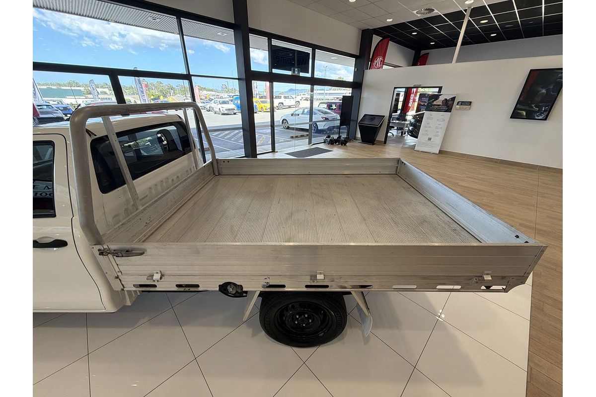 2017 Toyota Hilux Workmate TGN121R Rear Wheel Drive