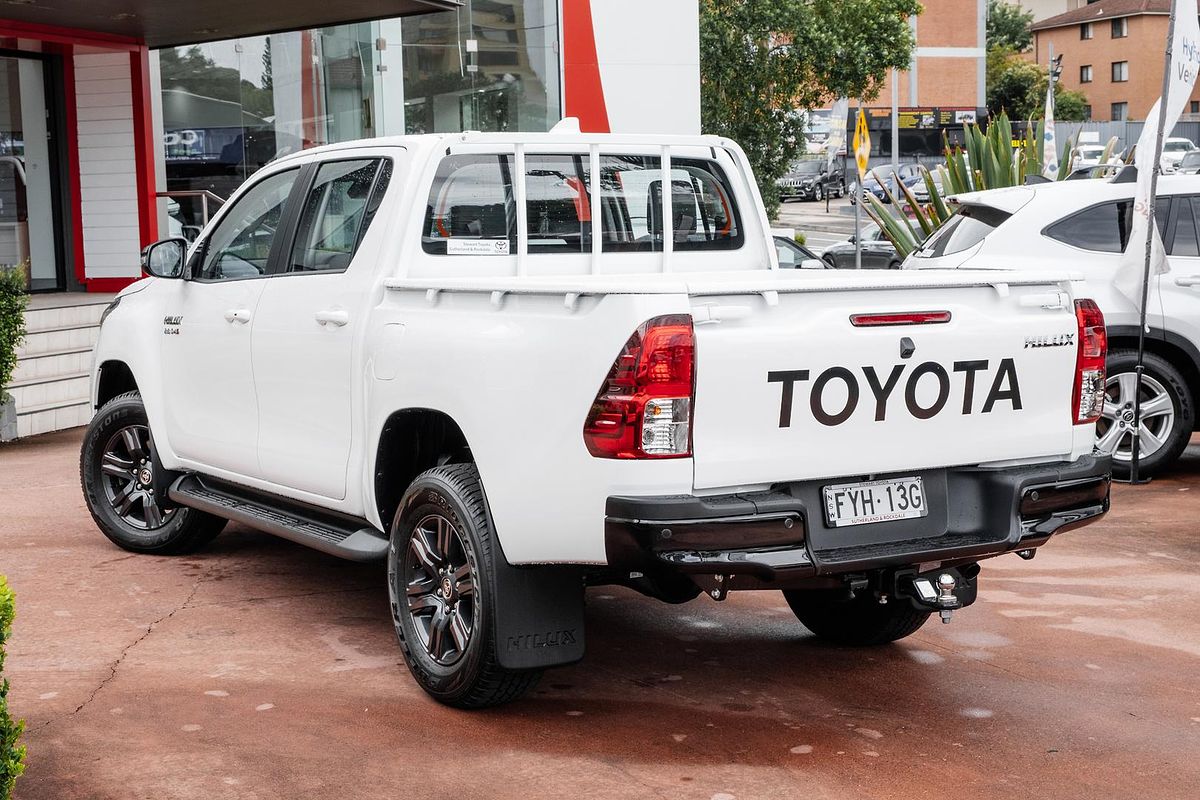 2025 Toyota Hilux SR 48V GUN126R 4X4