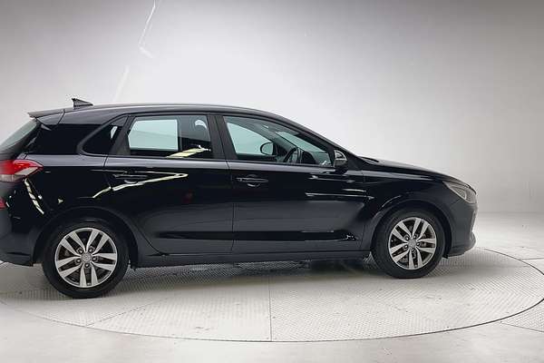 2018 Hyundai i30 Active PD thumb-8