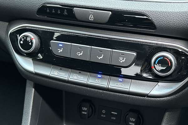 2018 Hyundai i30 Active PD thumb-17