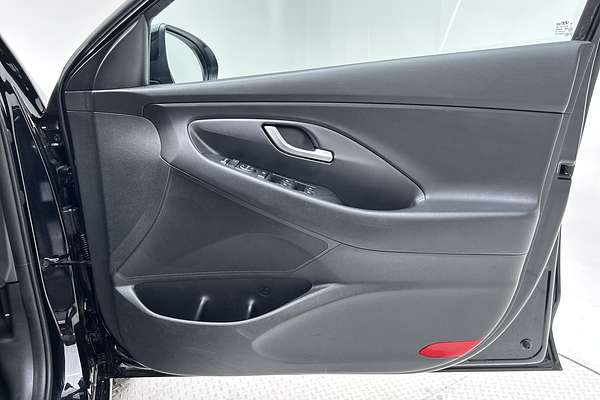 2018 Hyundai i30 Active PD thumb-18