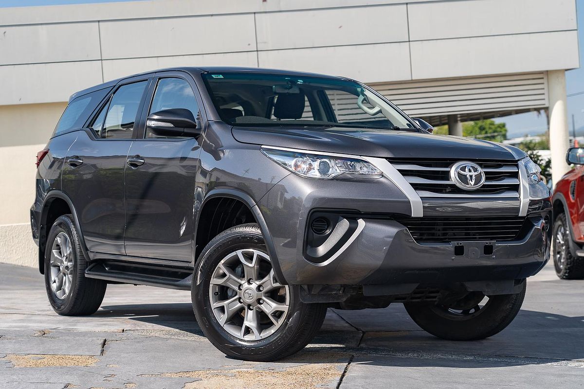2016 Toyota Fortuner GX GUN156R