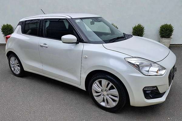2017 Suzuki Swift GL Navigator Safety Pack AZ